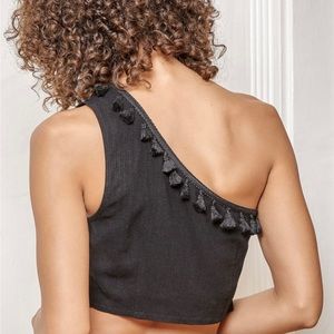 Lulus Line in the Sand Black One-Shoulder Tassel Crop Top